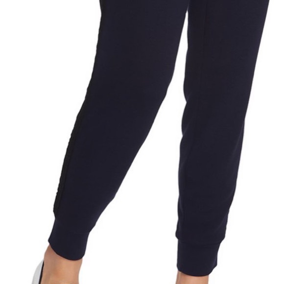 1. State pants - Picture 3 of 6